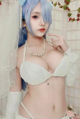 Petit cosplay Mariée Rem – ReZero (35P)
