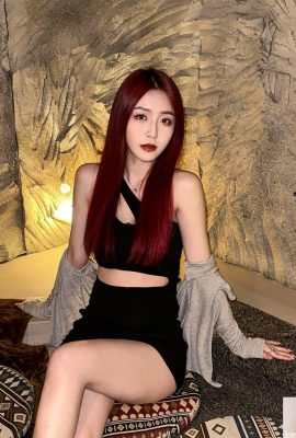 « Zoe Ruoyi » a de beaux seins, une peau claire et une peau incroyable (10P)