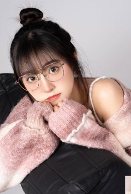 Les courbes charmantes de la beauté sexy en ligne « Stupid C » enflamment directement la faim (10P)