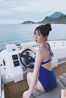 La célébrité Internet capricieuse « Lucy Huang » a les yeux larmoyants et un pouvoir illimité (10P)