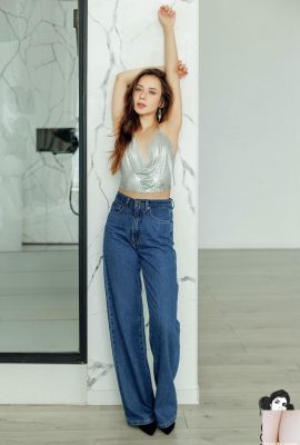 (Suicide Girls) 09 août 2025 – Lambie – Silver Skin (56P)