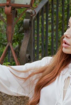 (WowGirls) 17 août 2025 – Megan Murkovski – Susciter des selfies (61P)