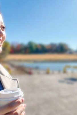 Miku Arima White Cum Swallowing File003 Une femme de bureau aux gros seins vivant à la maison et qui a été trompée l’a montré à son petit ami… (18P)